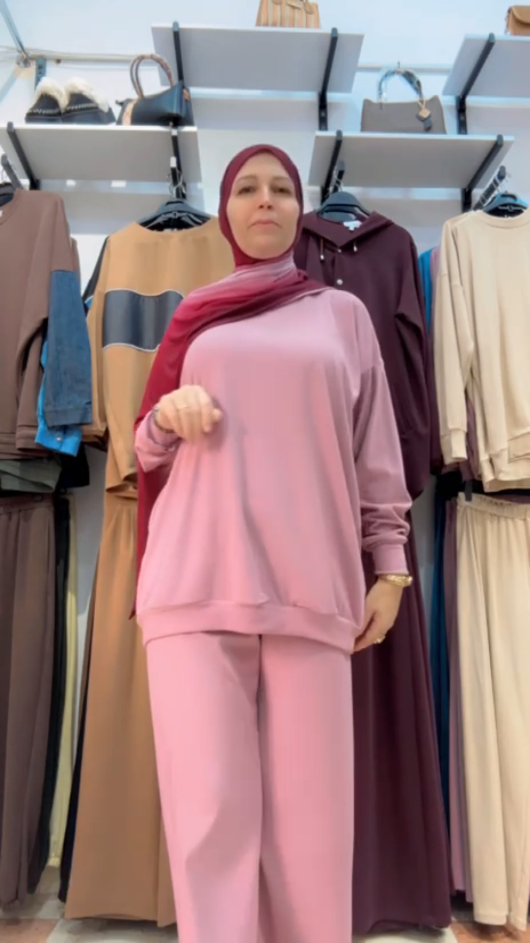 أنصوبل شتوي مريح لإطلالة دافئة