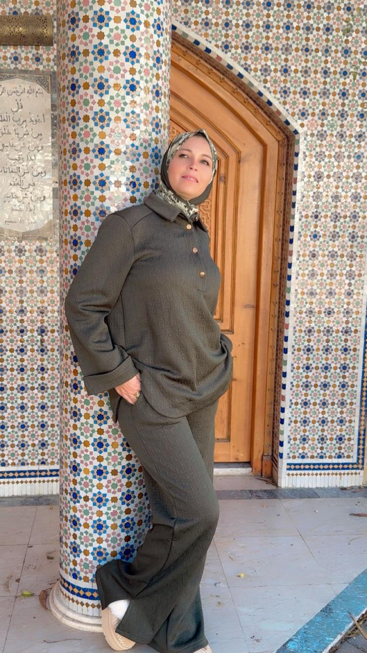 أنصوبل شتوي أنيق للنساء – تصميم واسع ومريح بقماش فاخر ودافئ